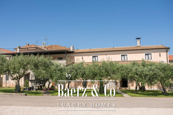 photo 1 Istria, Umag, Newly renovated aparthotel near the sea, 400m2