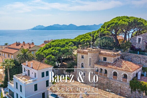 photo 6 Authentic castle located in Cannes and enjoying a panoramic Seaview