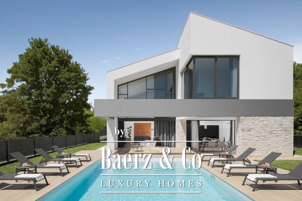 photo 33 Liznjan, an imposing villa with a swimming pool