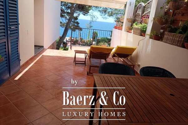 photo 7 Hvar, nice house on the south side of the island, 1st row by the sea