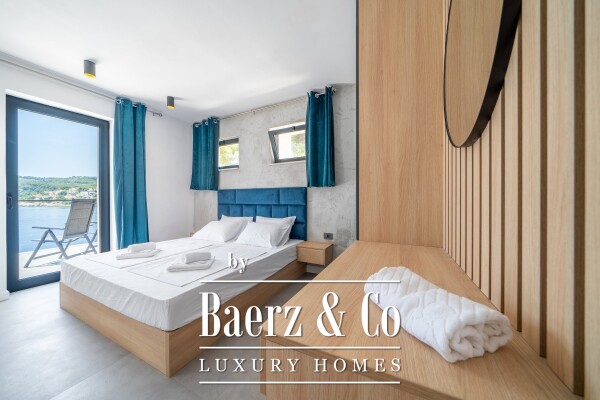 photo 15 Brač, villa in a beautiful position, 1st row by the sea