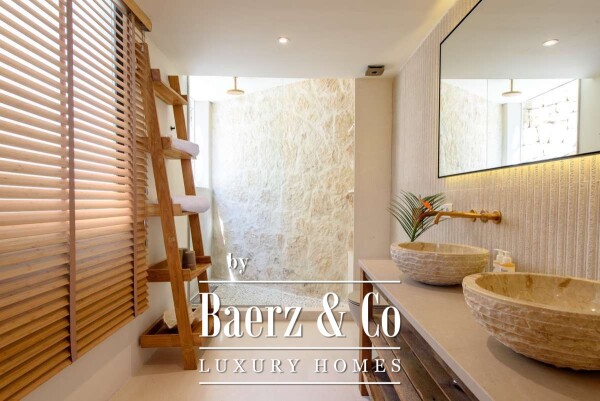 photo 28 Beautiful luxury home in Roca Llisa, Roca Llisa