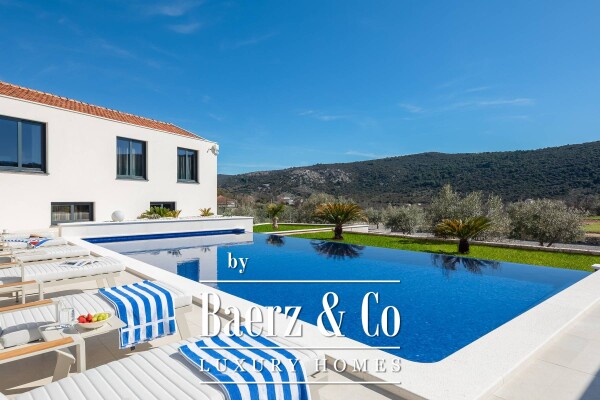 photo 42 Marina, an exceptional property near the sea