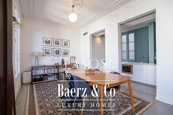 photo 8 Barcelona, Born