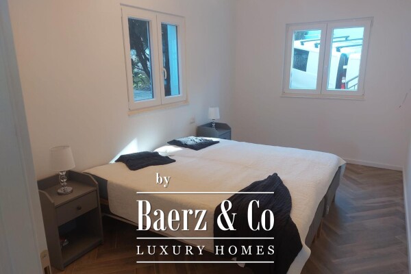 photo 2 Seget Vranjica, unique opportunity, beautiful house first row to the sea