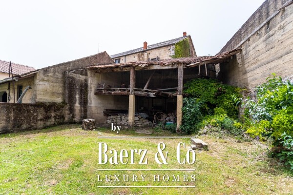 photo 6 Sinj, strict center, house with great potential