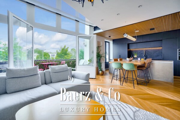 photo 1 Top Floor Duplex with Stunning Views of Île Seguin