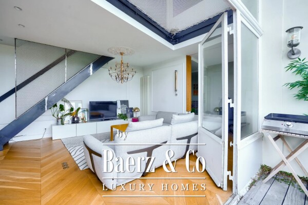 photo 9 Top Floor Duplex with Stunning Views of Île Seguin