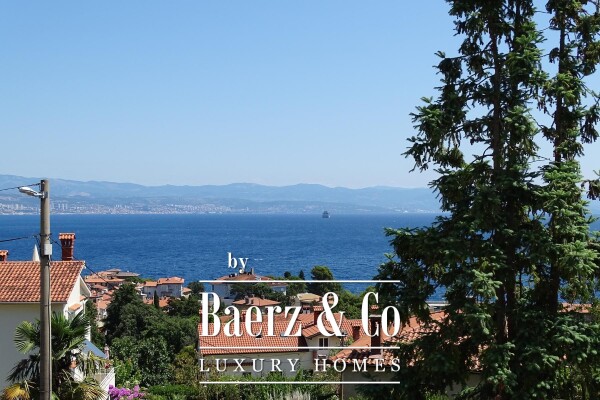 photo 1 Lovran, penthouse with garden and terraces, covering an area of 204.78 m²