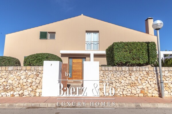 photo 4 EXCEPTIONAL VILLA IN ONE OF THE BEST RESIDENTIAL AREAS JUST 1 KM FROM CIUTADELLA DE MENORCA