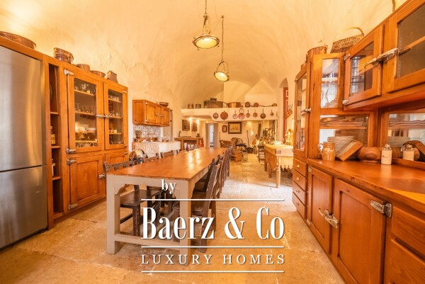 photo 4 Castle fully renovated with 16 hectares, 5.000 sqm and Helipad