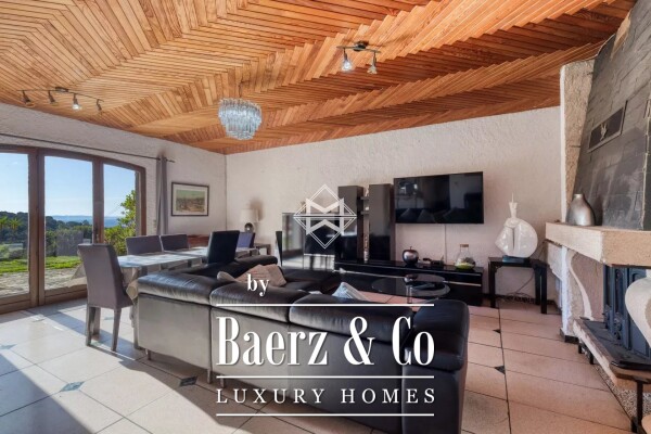 photo 5 Villa in Harmony with Nature - Le Lavandou