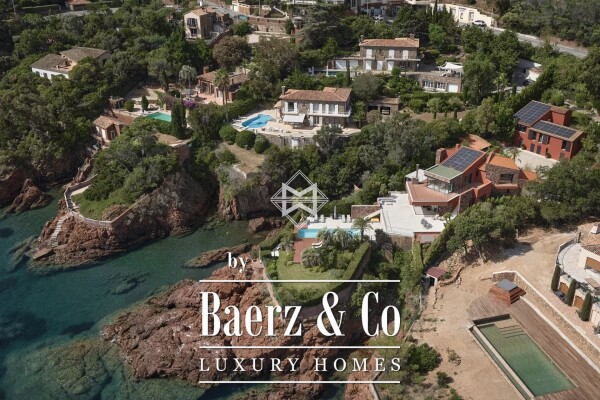 photo 1 Modern waterfront property