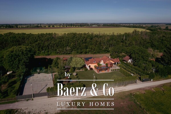 photo 19 Vinkovci, Marinci, Exclusive villa with swimming pool, GFA 558.64 m2, on a plot of land of 7270 m2