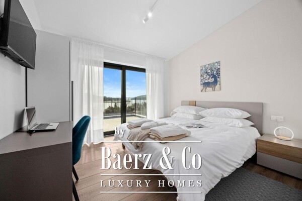 photo 27 Istria, Banjole, semi-detached villa first row to the sea 244 m² with a view of the Marina