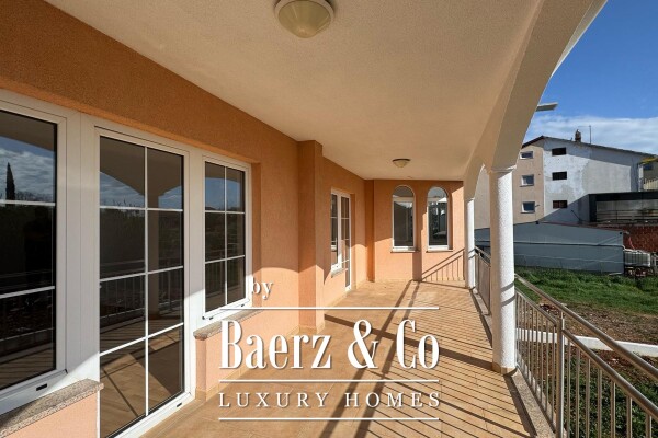 photo 20 Fažana, Valbandon, luxurious villa with three residential units, NKP 360 m2