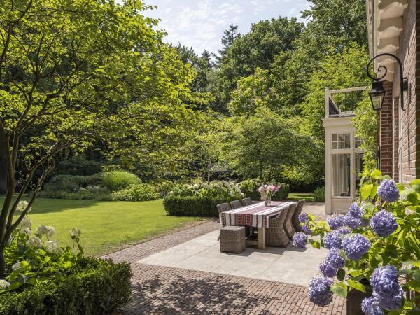 photo 40 Burgemeester de Manlaan 98