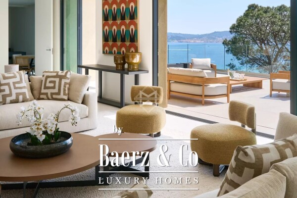 photo 9 Superb contemporary villa with panoramic sea view