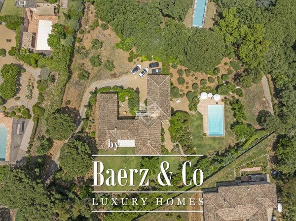 photo 5 Gigaro Beach on foot – elegant Provençal villa