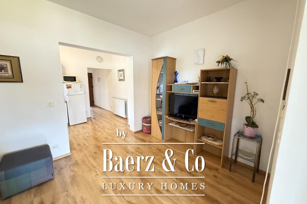 photo 12 Pula, Veli Vrh - spacious house with five residential units,22m2 swimming pool,garage-quiet location