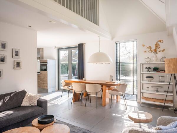 photo 8 Burgemeester Peecklaan 8 001