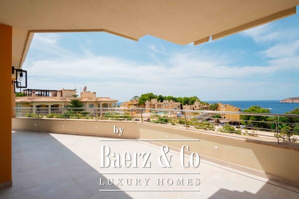 photo 11 Modern Penthouse with sea views and rooftop Pool