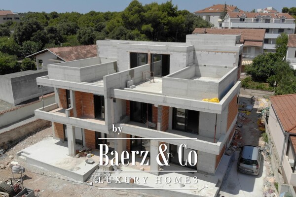 photo 1 Island of Murter, Jezera, house with a swimming pool, second row to the sea, 207.57 m²