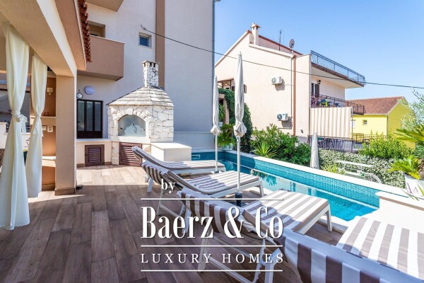 photo 4 Čiovo, Okrug Gornji, furnished house with swimming pool (three apartments, close to the beach)