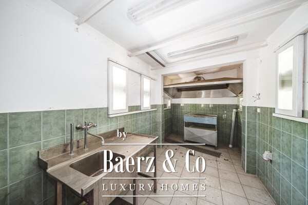 photo 5 Appartment and office building, Igrišće