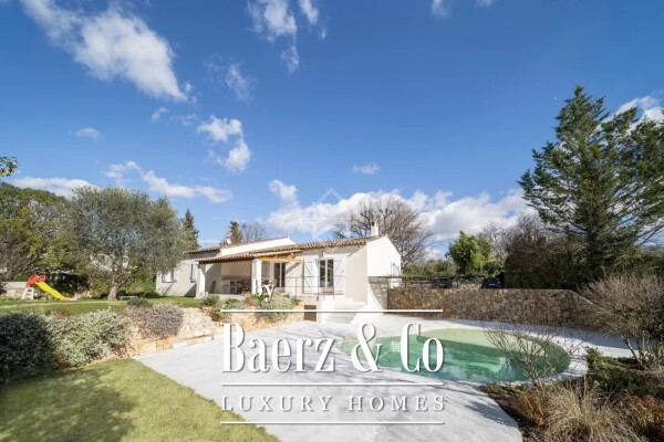 photo 1 Wonderful renovated provencal villa in total peace and quiet