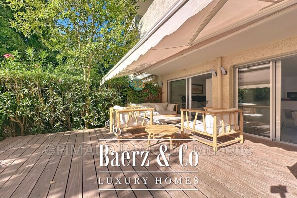 photo 1 5 minutes from Place des Lices – 4-room Apartment with Garde