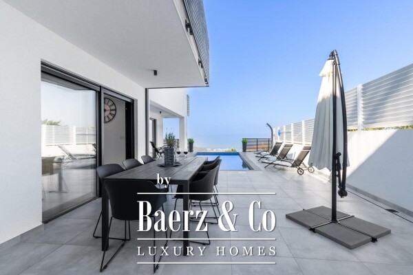 photo 4 Makarska, two-story, three-room apartment, with pool