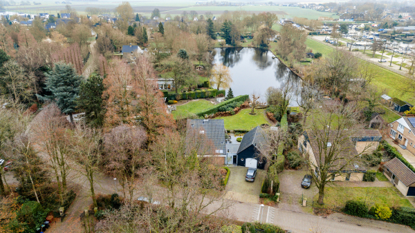 photo 45 Ameroever 64