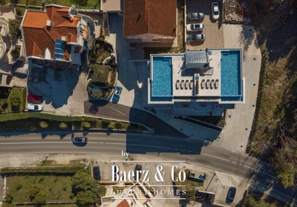 photo 9 Apartment in Kotor with a Pool and a Panoramic Sea View