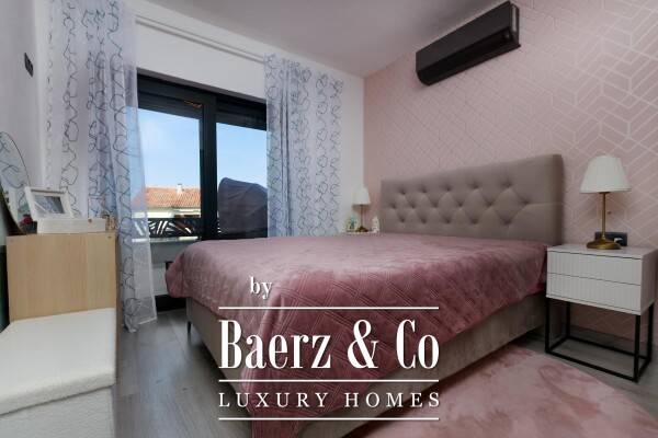 photo 8 Malinska, beautiful villa with 3 residential units, swimming pool, sea view