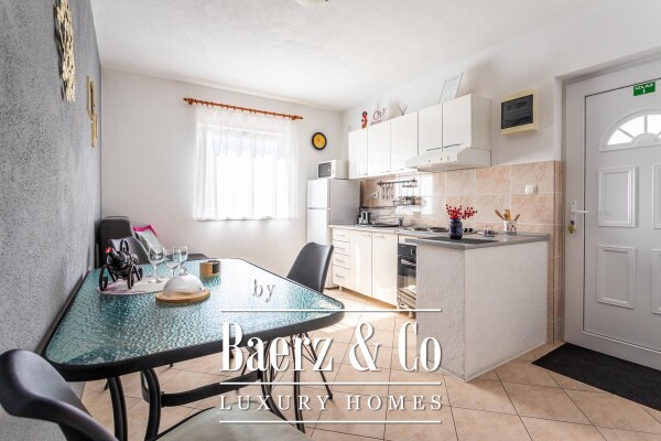 photo 18 Čiovo, Okrug Gornji, furnished house with four apartments and outdoor kitchen, 3rd row from the sea