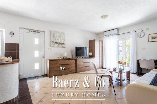 photo 27 Čiovo, Okrug Gornji, furnished house with four apartments and outdoor kitchen, 3rd row from the sea