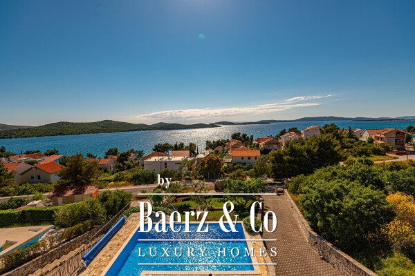 photo 4 Šibenik, Žaborić, beautiful house with a swimming pool and panoramic sea view, 438 m²