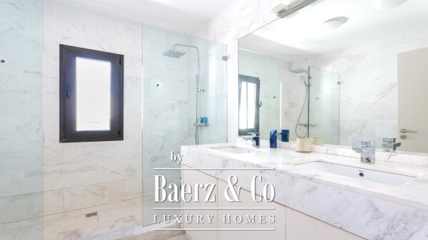 photo 19 Villa exclusiva en venta en El Madroñal, Costa Adeje