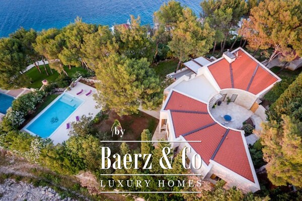 photo 1 Brač, Povlja, exclusive villa in a prestigious location