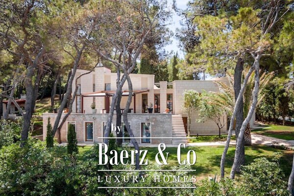 photo 3 Brač, Povlja, exclusive villa in a prestigious location