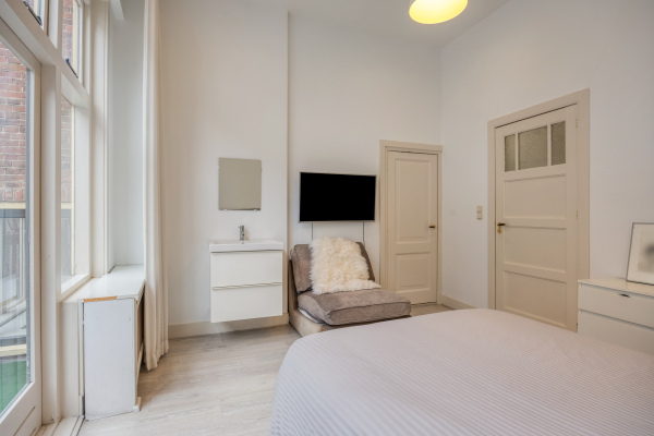 photo 19 Dwars Koornbrugsteeg 8