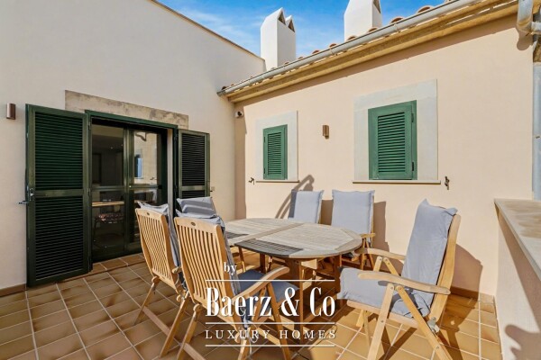 photo 9 Singular house with open sea views and private rooftop