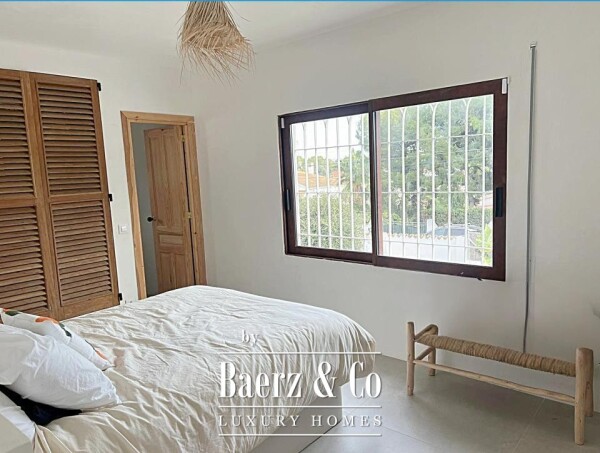 photo 14 Elegant Ibiza-Style Villa with Pool & Palm Trees / Price 930 000