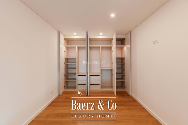 photo 32 Beautiful luxury home in Carcavelos e Parede, Parede