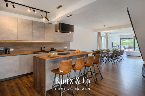 photo 15 Istria, Svetvinčenat, modern luxury villa with a heated swimming pool