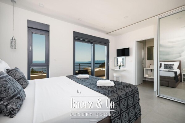 photo 15 Makarska, a beautiful villa with a pool, jacuzzi, and panoramic sea view