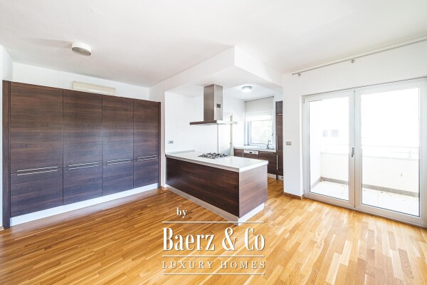photo 4 Zagreb, Jelenovac, spacious three bedroom apartment with balcony with 2 garage, 202 m²