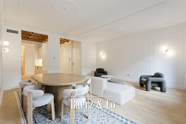 photo 4 Absolute Luxury: Exclusive Renovated Residence in a Historic Finca Regia   Eixample Dreta