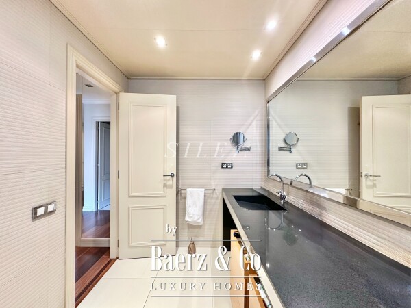 photo 30 Pau Claris 100